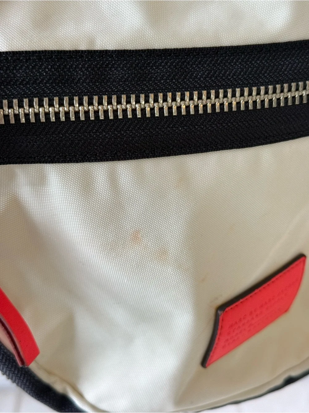 Marc by Marc Jacobs Standard Supply Nylon Crossbody Messenger Bag Ivory Red
